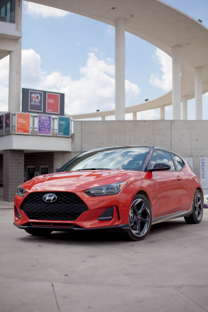 Illustration for article titled The 2019 Hyundai Veloster Turbo Is A Promising Start For A New Type Of Halo Car